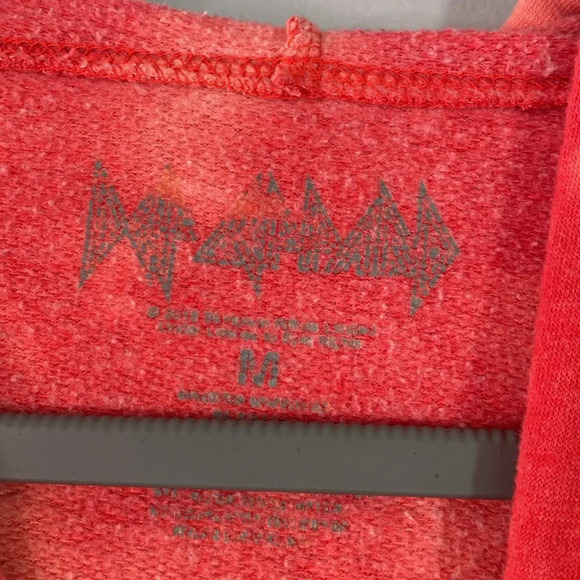 Def Leppard long sleeve hoodie, men’s size medium - Picture 8 of 8